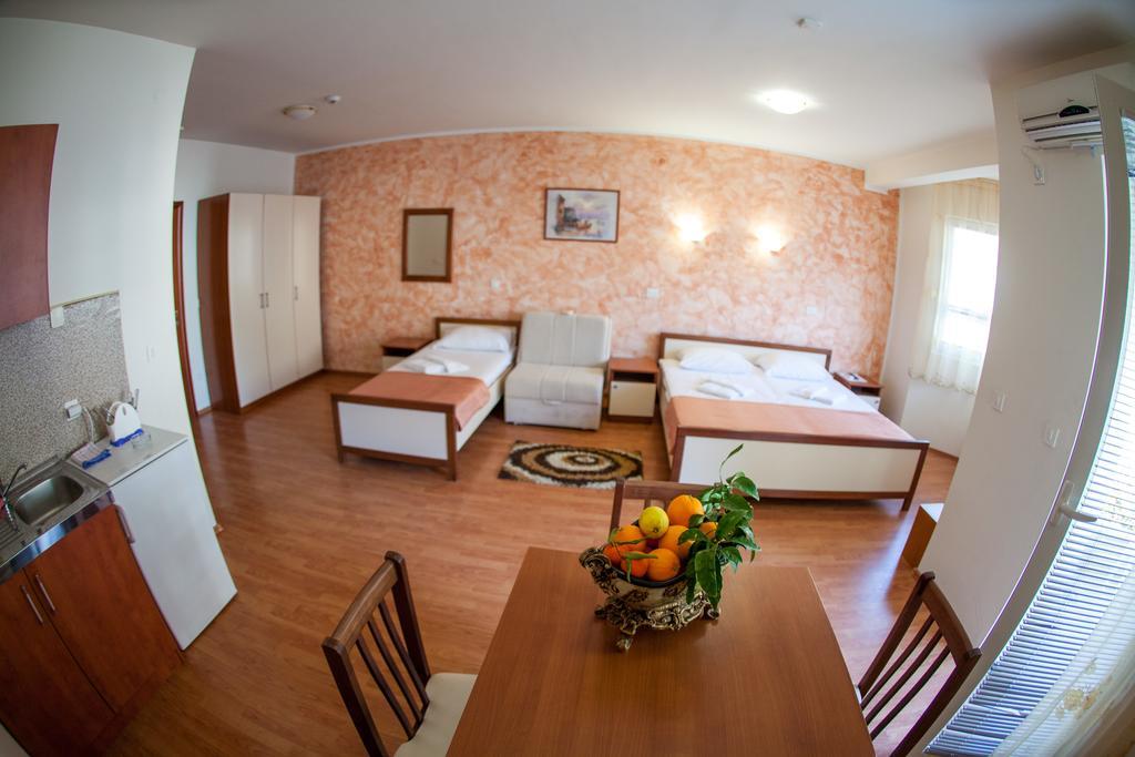 Residence Bella Budva Buitenkant foto