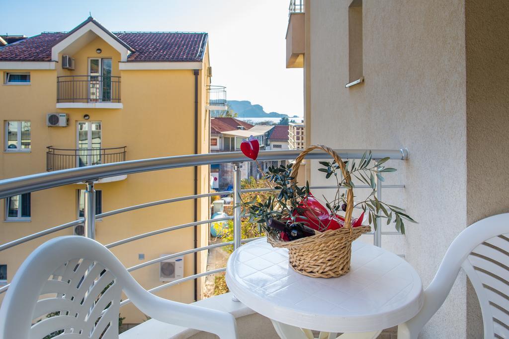 Residence Bella Budva Buitenkant foto